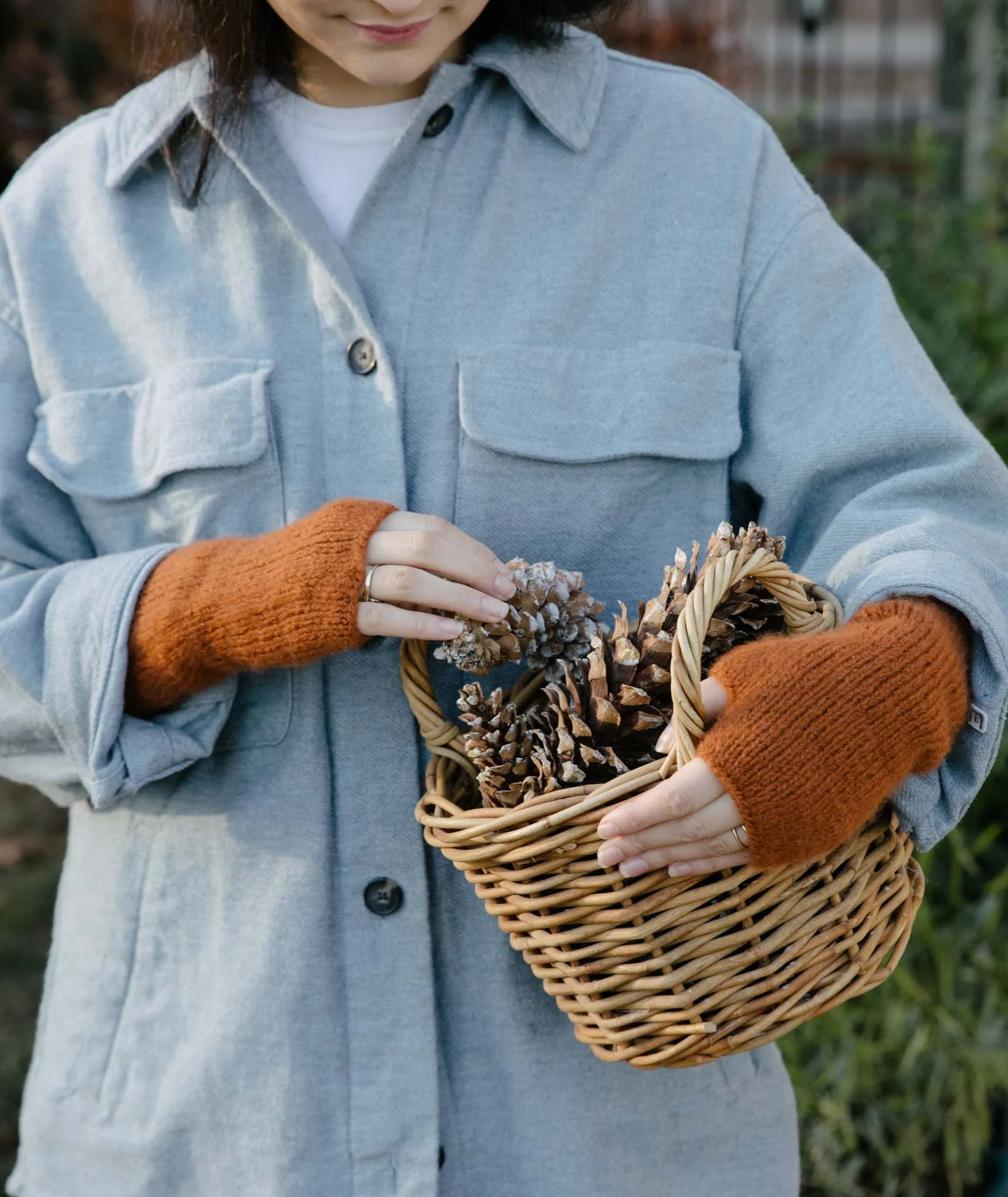 Cozy Handwarmers Using Lang Cashmere Light